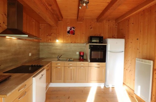 Lavigerie Cottage | Gite Lavigerie, 2 bedrooms, 4 persons