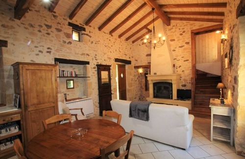 Biron Cottage | Gite le Mounard 2 Biron - 4 Personnes Piscine Privée Chauffée