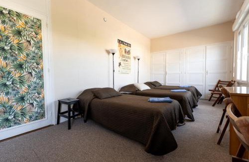 Domfront en Poiraie Bed & Breakfast | Gite Le Relais Saint Michel