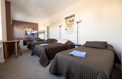 Domfront en Poiraie Bed & Breakfast | Gite Le Relais Saint Michel