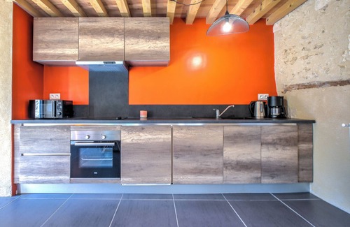 Chassaignes House | 'Gîte Les Chouettes' with Shared Pool, Private Terrace and Wi-Fi