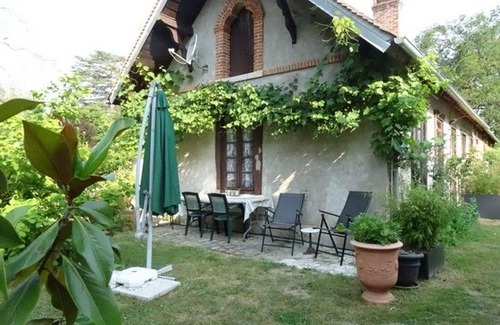Ligny-le-Ribault Cottage | Gite Ligny-le-Ribault, studio flat, 2 persons