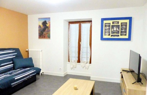 Louroux-de-Bouble Cottage | Gite Louroux-de-Bouble, 4 bedrooms, 12 persons