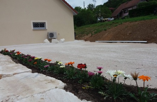 Quincerot House | Gite of the Val d'Armançon in BOURGOGNE