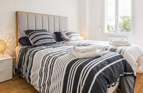 Portbail Cottage | Gite Portbail, 5 bedrooms, 11 persons