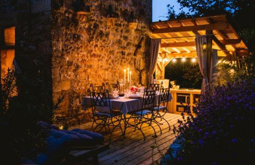 Beaumont-du-Perigord House | Gite romantique avec Sauna, Spa, Home cinéma -La Closerie du Biard-