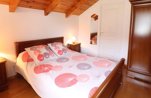 Roumegoux Cottage | Gite Roumégoux, 1 bedroom, 2 persons