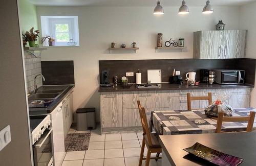 Saint-Etienne-Cantales Cottage | Gite Saint-Étienne-Cantalès, 3 bedrooms, 6 persons