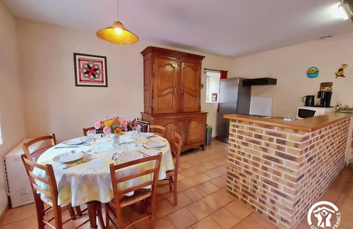 Saint-Mars-sur-Colmont Cottage | Gite Saint-Mars-sur-Colmont, 4 bedrooms, 8 persons