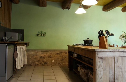 Saint-Beauzire Cottage | Gite Saint-Beauzire, 3 bedrooms, 6 persons