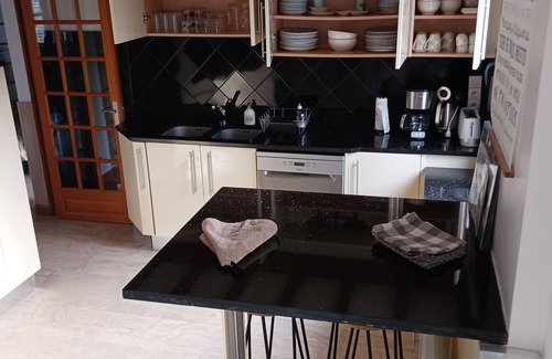 Neuville-au-Bois House | Gite sleeps 14 * somme tourisme et clévacances * in quiet country setting