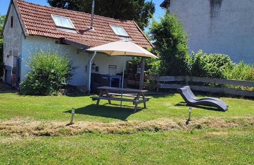 Trezelles Cottage | Gite Tiny on Camping Domaine La Terrasse.