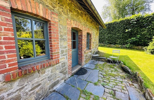 Waimes House | Gite with a swimming pool, sauna & climbing wall