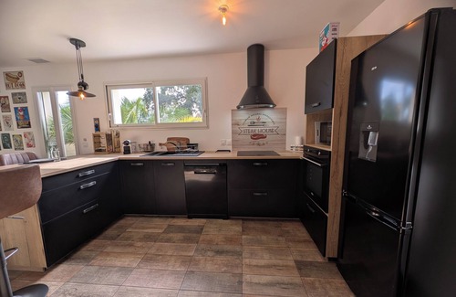 Cussac-Fort-Medoc House | Gîte with Jacuzzi Vineyard view