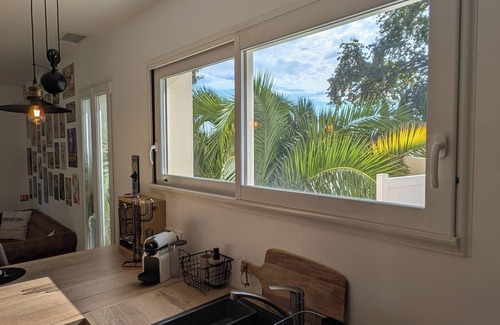 Cussac-Fort-Medoc House | Gîte with Jacuzzi Vineyard view