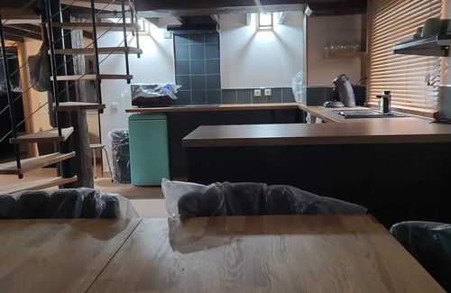 Nicorps House | Gîte with Llamas in Normandy – Ideal for Families & Groups, Sleeps 8–10