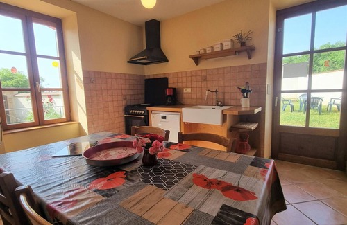 Saint-Sixte Cottage | Gite with pool in a restored farmhouse