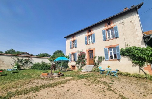 Saint-Sixte Cottage | Gite with pool in a restored farmhouse