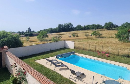 Saint-Sixte Cottage | Gite with pool in a restored farmhouse