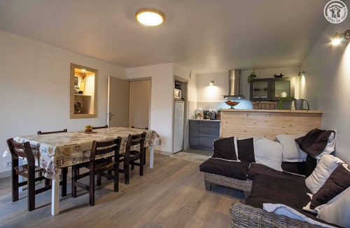 Saint-Michel-de-Maurienne House | Gites DE Beaune - LE Telegraphe