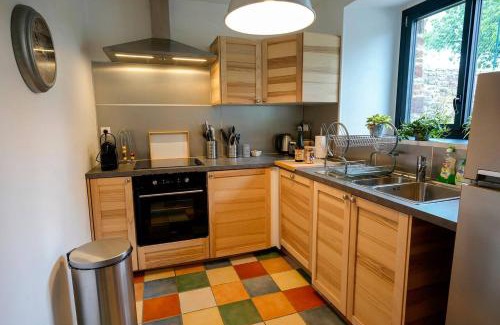 Langrolay-sur-Rance House | Gites La Rifflais - Nénuphar - avec étang privé