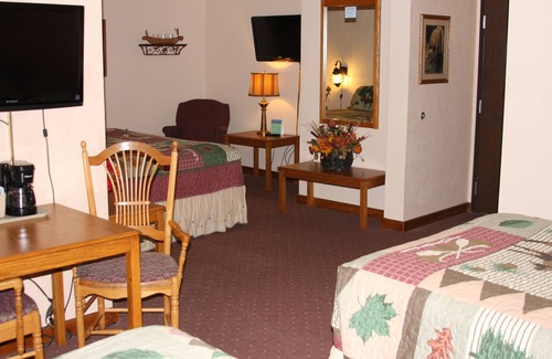 Jamestown Hotel | Gladstone Inn & Suites