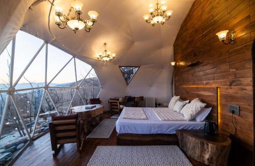 Cheog Other | Glamoreo - The Walnut Glamp