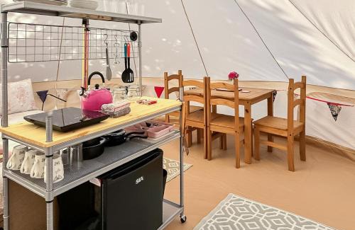 Aldeby Resort | Glamp At The Priory
