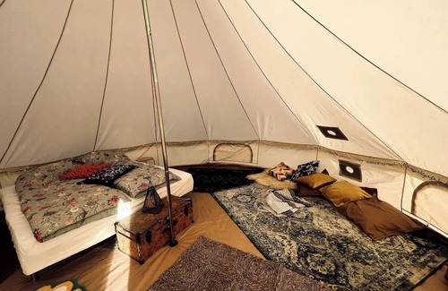 Hvolsvollur RV Rental | Glamping in Hvolsvöllur 5 nn