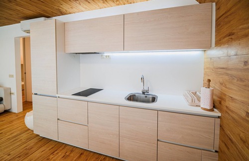 Crnomelj House | Glamping Malerič - Natural Pool & Wellness access