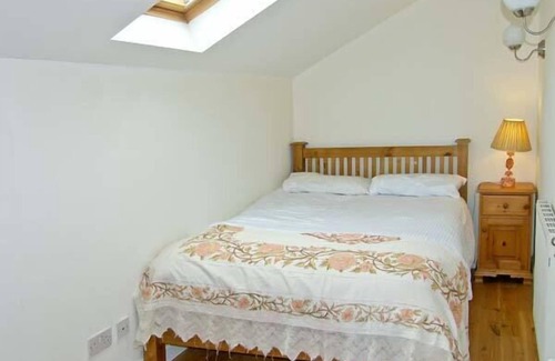 Hendrerwydd Cottage | GLAN CLWYD ISA - LLYN CLWYD, pet friendly, with pool in Bodfari