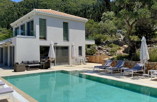 Agios Nikitas Villa | Glass Villa, ultimate privacy & tranquility, closeto Agios Nikitas