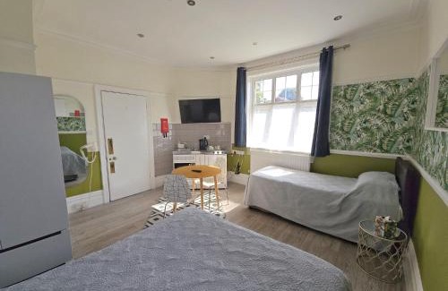 Bickley Hotel | Glendevon House Hotel