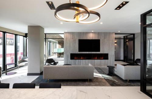 Port Morris Hotel | Global Luxury Suites at The Arches
