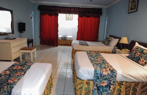 Montego Bay Apartment | Glorianna Hotel