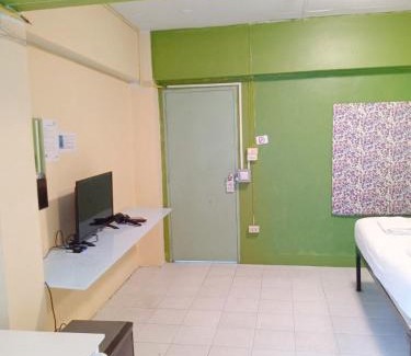 Wang Burapha Phirom Apartment | GO INN The Grand Palace - โกอินน์ MRT สามยอด