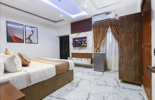 Ikeja Hotel | Gods Touch Apartments Remi Fani Kayode