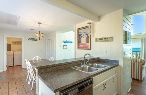 East End House | “Going Coastal” Beachfront Awesome Views