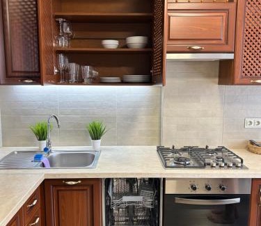 Riscani Apartment | Gold