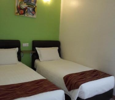 Dusun Nyior Hotel | Gold star Kemaman