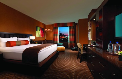 Downtown Las Vegas Resort | Golden Nugget Las Vegas Hotel & Casino