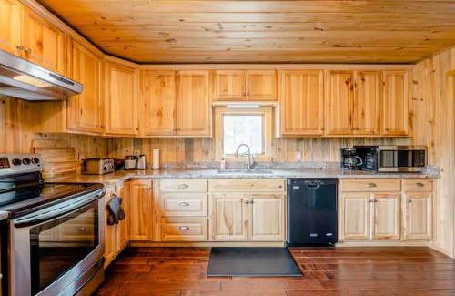 Coal Creek Canyon House | Golden Oasis