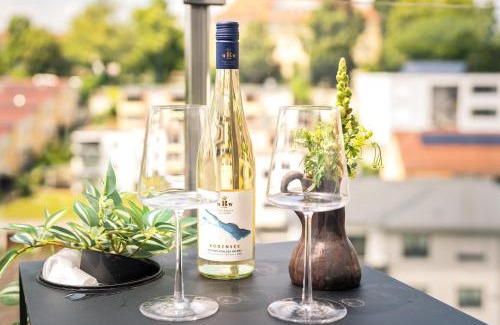 Tettnang Apartment | Golden Poodle Luxusappartment am Neuen Schloss Tettang