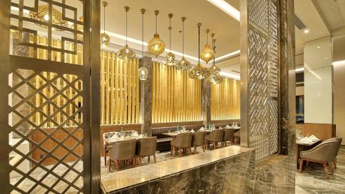 Panch Batti Hotel | Golden Tulip Essential Jaipur