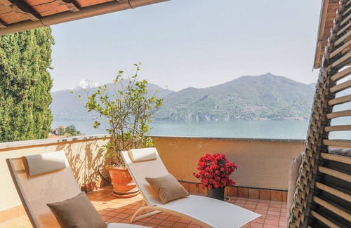 Menaggio Apartment | Golden View