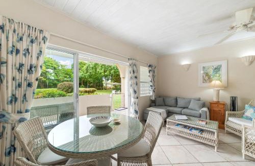 Sunset Crest Apartment | Golden View No 122