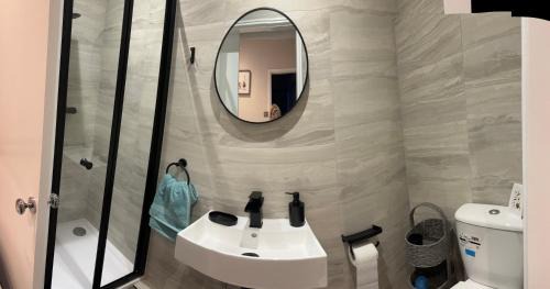 Adlington Apartment | Goldie's Retreat