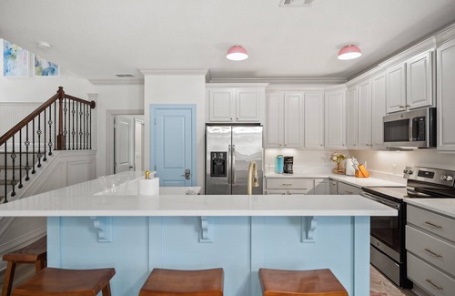 Villages of Crystal Beach House | Golf Cart | Pool | Fam Friendly | Walk 2 Beach