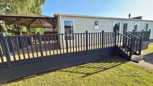 Wisbech Apartment | Golfing & Family Breaks in Luxury Lodge