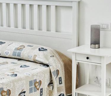 Sud-Ovest Apartment | Golosine 3 - FreeParking - 15min walk 2Fiera - 10min drive 2Center